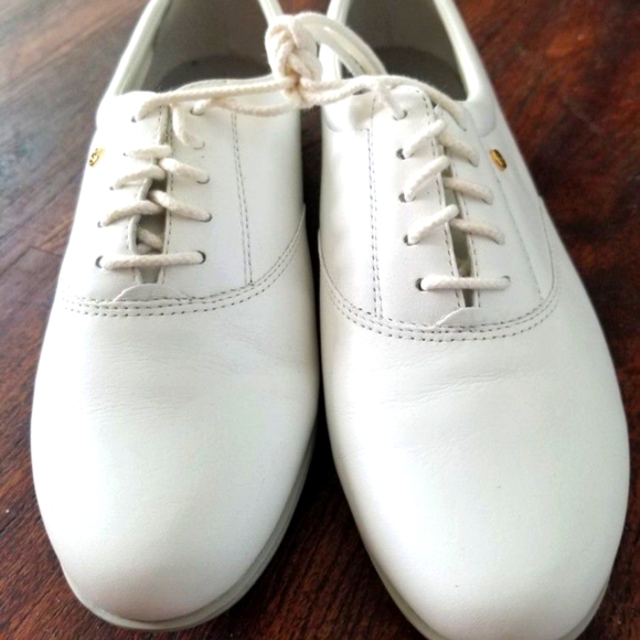 Easy Spirit shoes - Picture 4 of 6